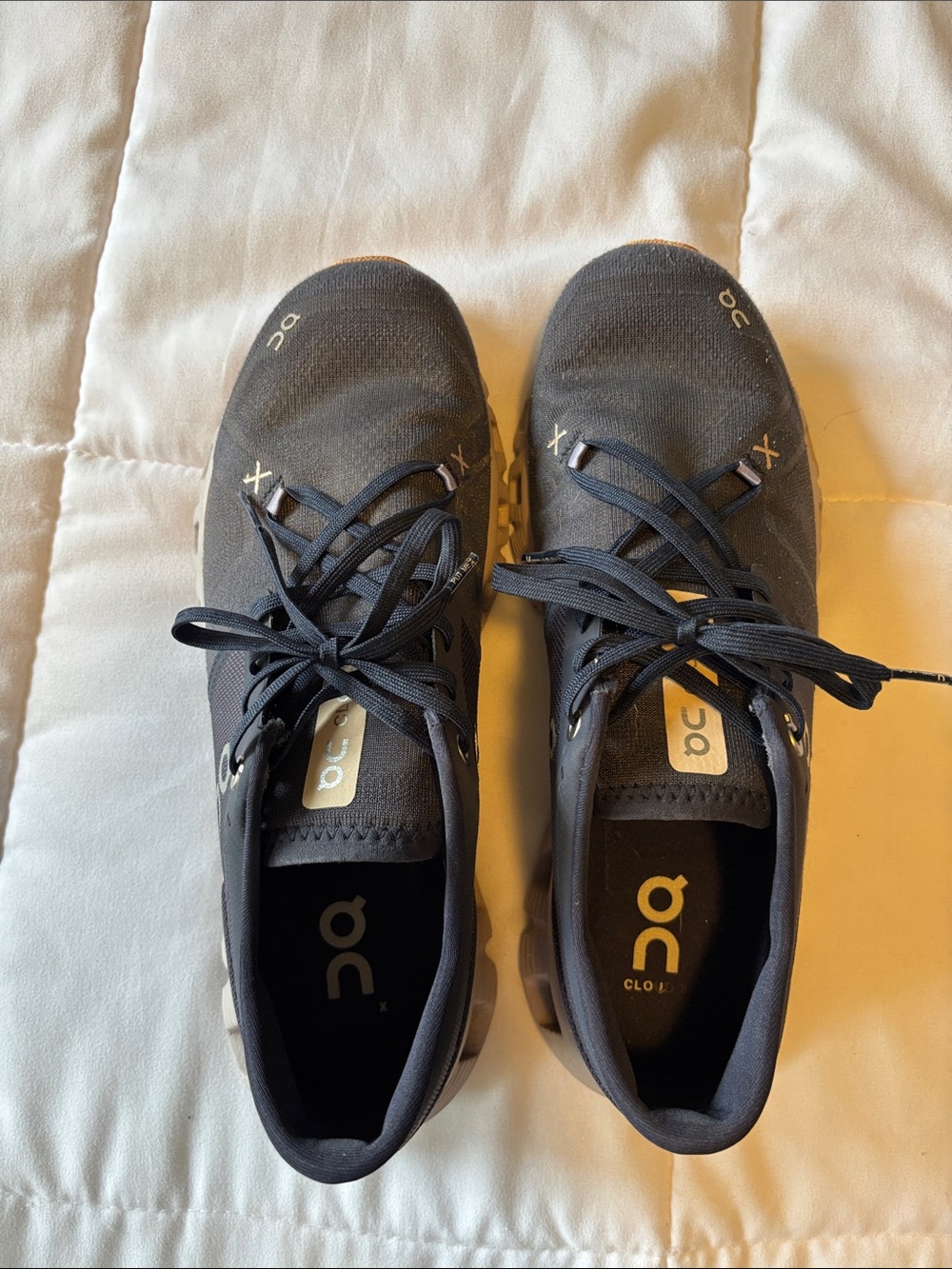 On Running Cloud Shoes for Women in Navy with Purple Accents